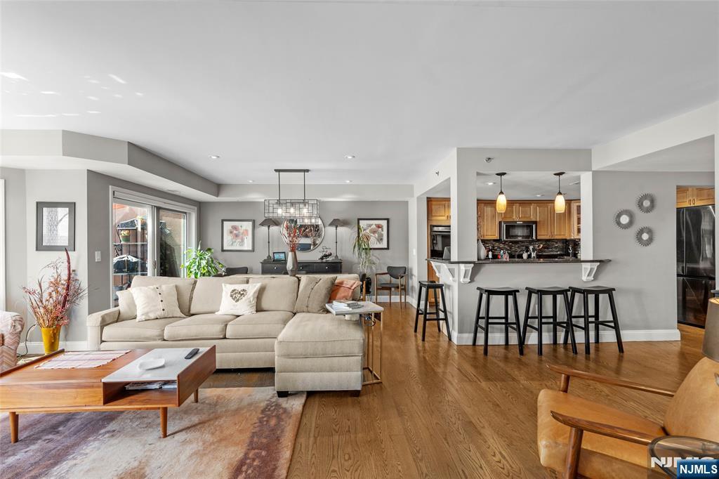 Property for Sale at 403 Jefferson Court 3, Edgewater, New Jersey - Bedrooms: 2 
Bathrooms: 2  - $925,000