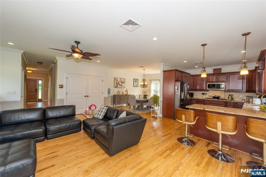4 Kingsberry Avenue