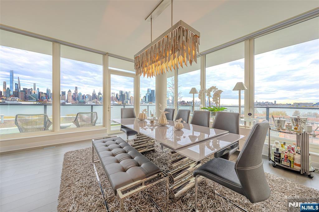 1200 Avenue At Port Imperial 516