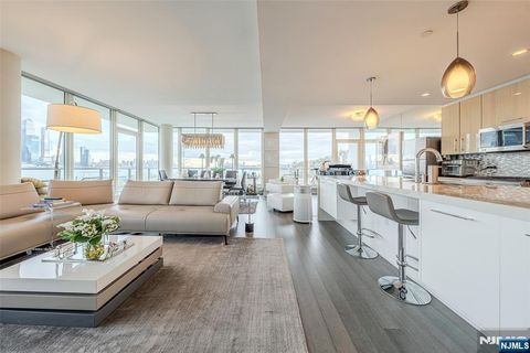 1200 Avenue At Port Imperial 516 Weehawken NJ 07086