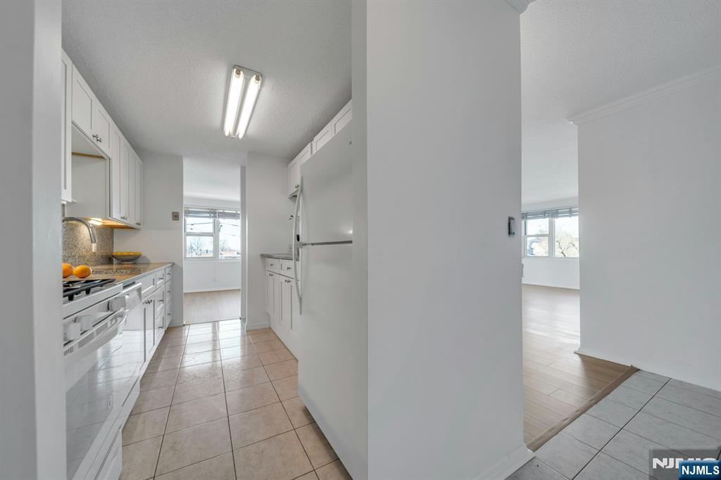 555 North Avenue 4S