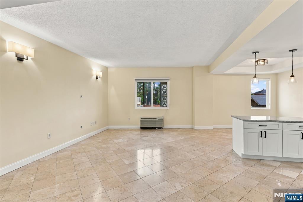 399 11th Street 206