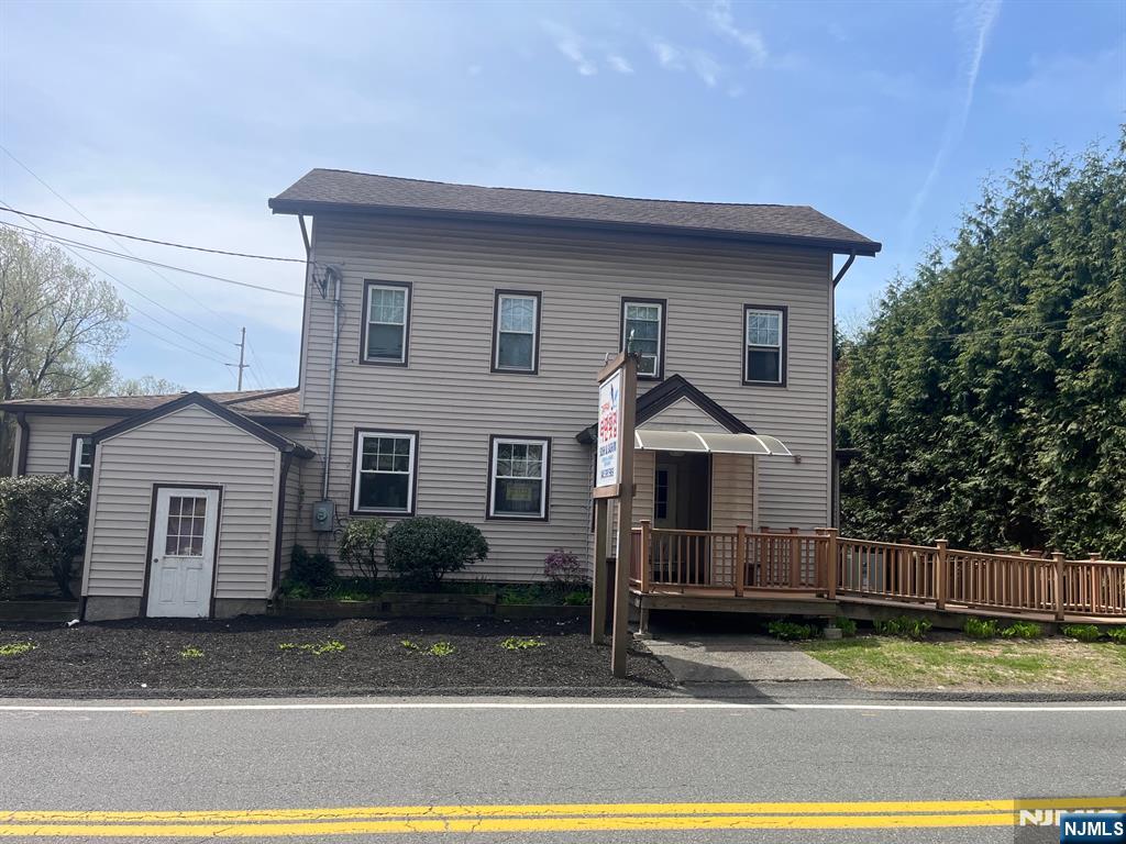 205 Oak Tree Road