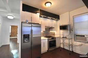 228 Maple Street 2