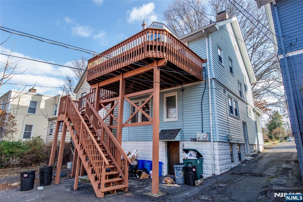 51 Riggs Place 1st Floor