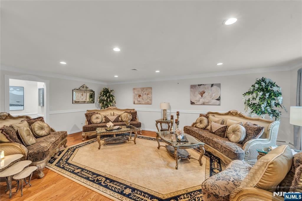 312 Old Tappan Road