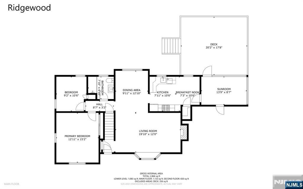 Main image without alt text