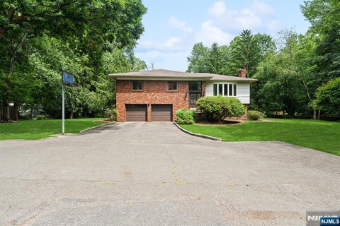 Photo of 31 Brook Street, Closter, NJ 07624 (MLS # 26024372)