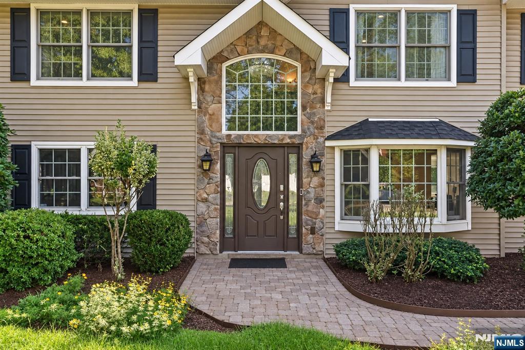 64 Spring Valley Road