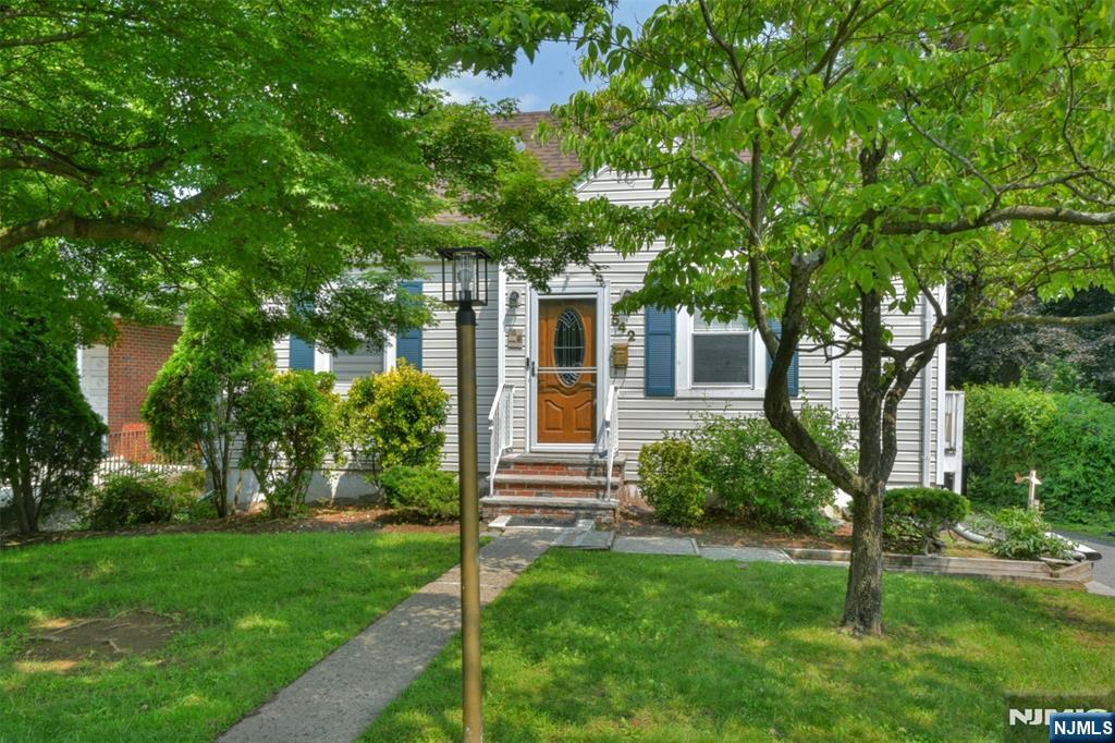 542 Coolidge Place