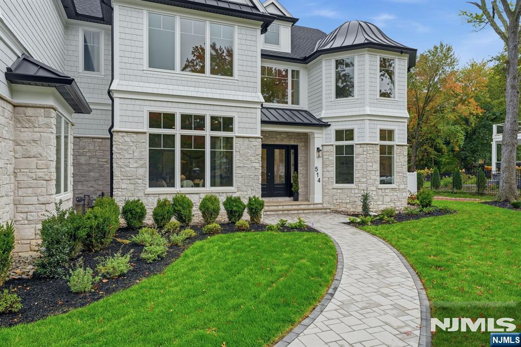 514 Eugene Way