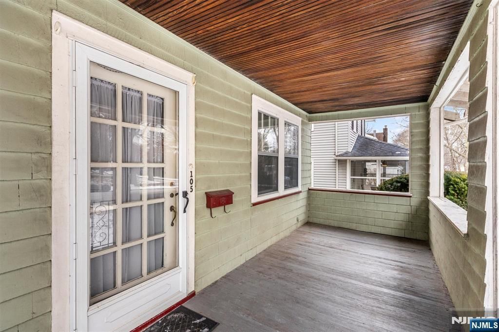 Photo of 105 Midland Avenue, Glen Ridge, NJ 07028 (MLS # 26001272)