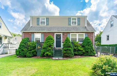 Photo of 99 Mountain Road, Rockaway Township, NJ 07866 (MLS # 26030462)