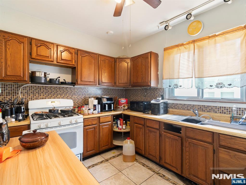 98 Ashland Avenue