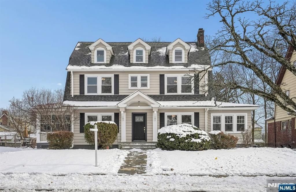 Photo of 44 Madison Avenue, Montclair, NJ 07042 (MLS # 25043964)