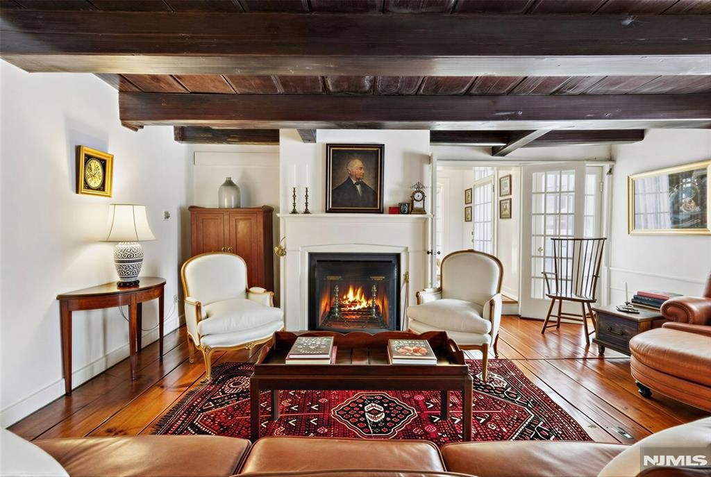 Photo of 164 E Saddle River Road, Saddle River, NJ 07458 (MLS # 26005259)