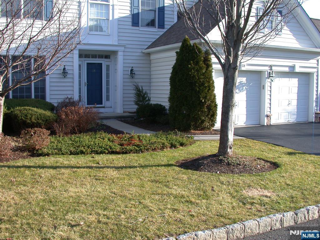 Rental Property at 114 White Pine Ct 114, Paramus, New Jersey - Bedrooms: 3 
Bathrooms: 4 
Rooms: 8  - $5,800 MO.