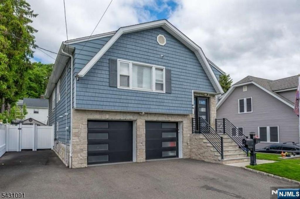 Photo of 9 15th Street, Hawthorne, NJ 07506 (MLS # 26018112)