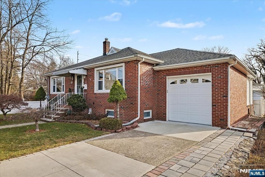 Photo of 398 Central Avenue, Hawthorne, NJ 07506 (MLS # 25042391)