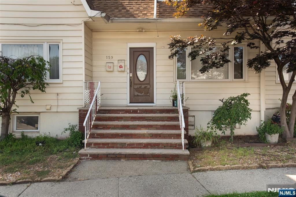653 New York Avenue