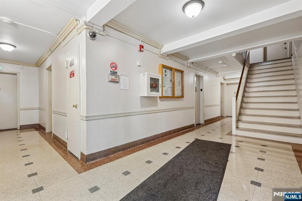 3031 Edwin Avenue 4H