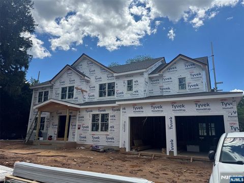 Photo of 246 Lynn Street, Harrington Park, NJ 07640 (MLS # 25042708)
