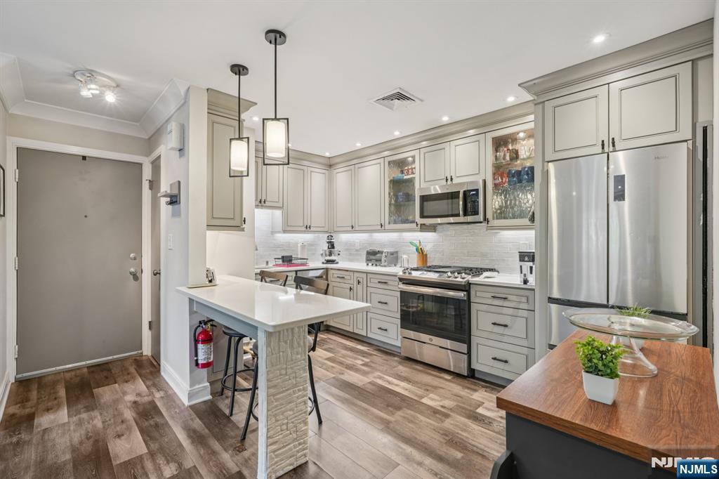 312 Cypress Court 2