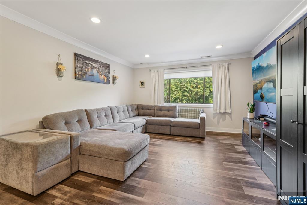 312 Cypress Court 2