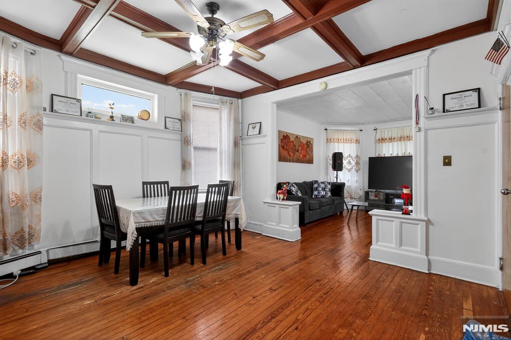 11 Yereance Avenue
