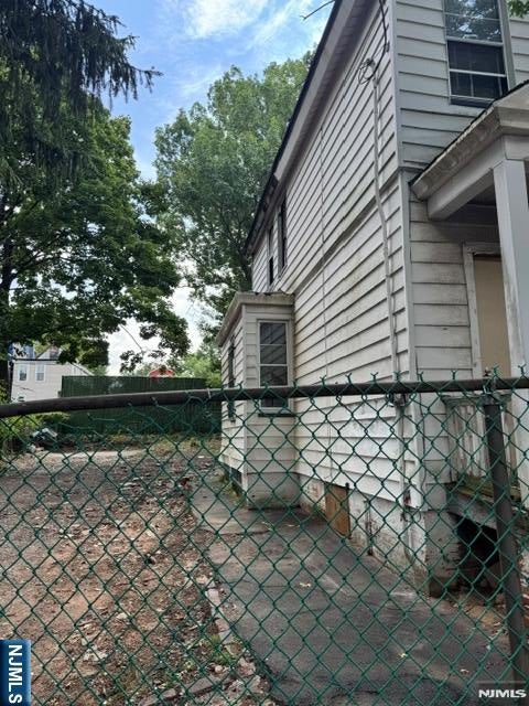 38 Sunset Avenue