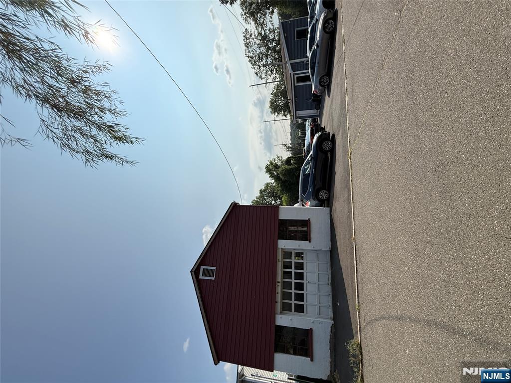 689 Pascack Road