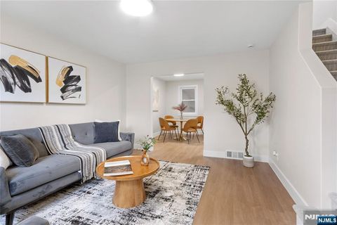 13 Melmore Gardens East Orange NJ 07017