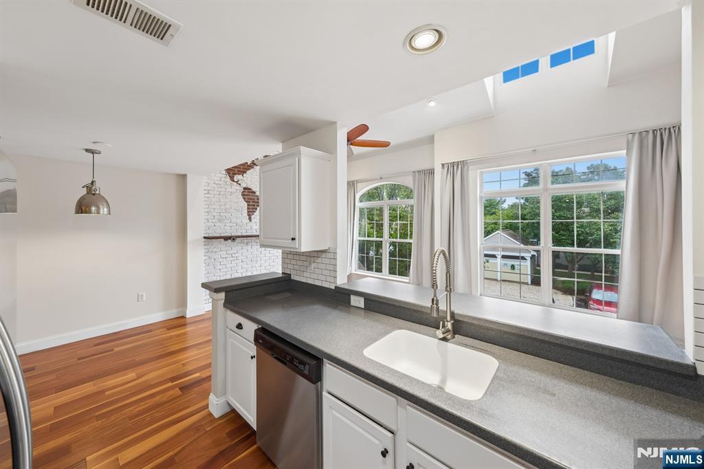 135 Riverwalk Way