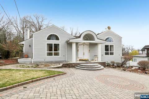Photo of 270 E Clinton Avenue, Tenafly, NJ 07670 (MLS # 26028151)