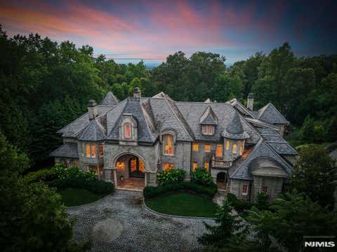 Photo of 7 Buckingham Drive, Alpine, NJ 07620 (MLS # 26021192)