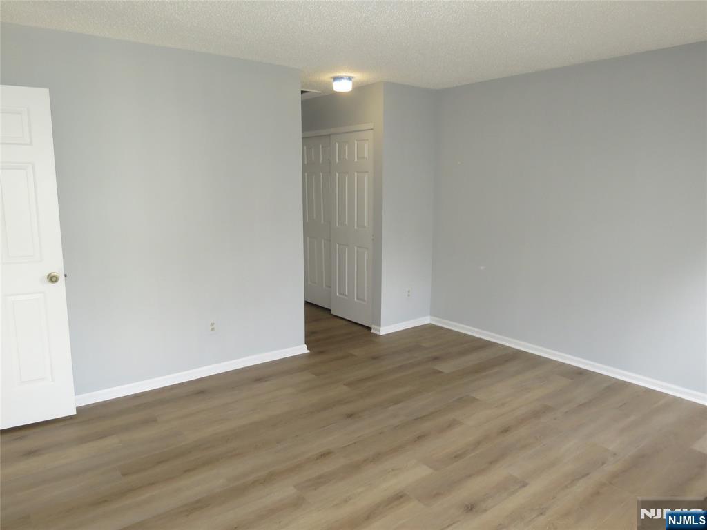 Mahwah, New Jersey 07430, United States, 2 Bedrooms Bedrooms, ,1 BathroomBathrooms,Residential,Active,234808