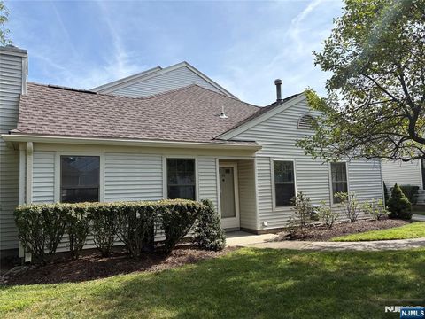 54 Fromm Court Mahwah NJ 07430