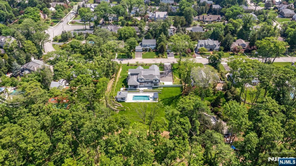 396 Knollwood Road