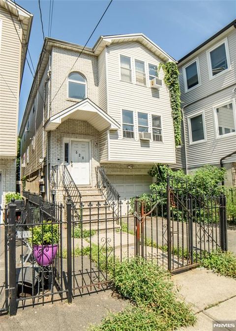 Photo of 629 18th Street, Newark, NJ 07103 (MLS # 25026803)