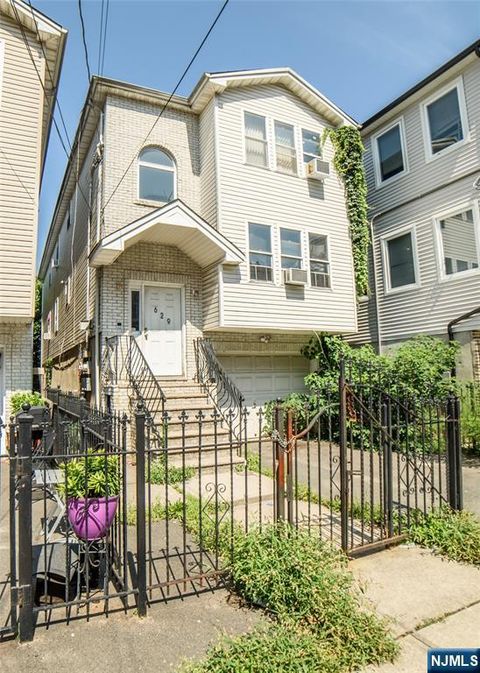 629 18th Street Newark NJ 07103