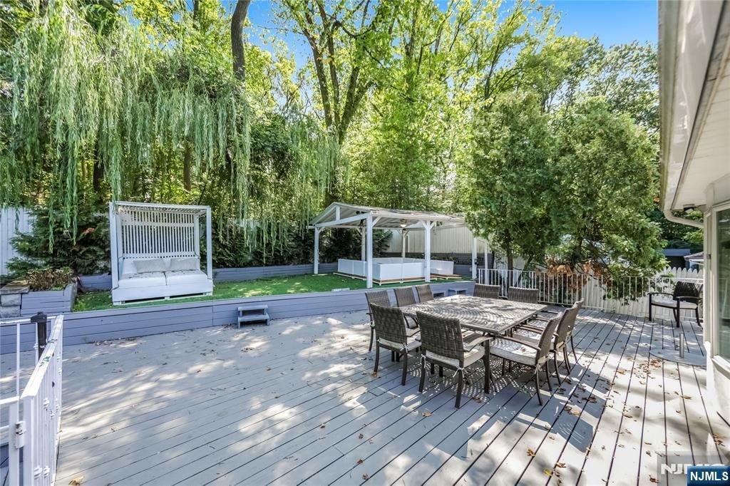 Photo of 505 Adele Court, Englewood, NJ 07631 (MLS # 25033285)