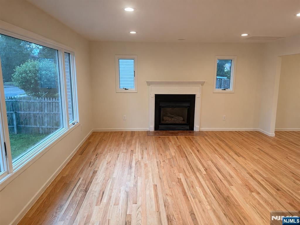 12 Cortland Place A