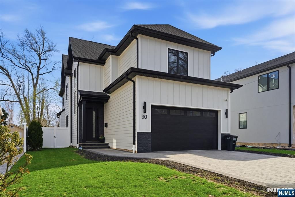 Photo of 90 Columbus Drive, Tenafly, NJ 07670 (MLS # 26012246)