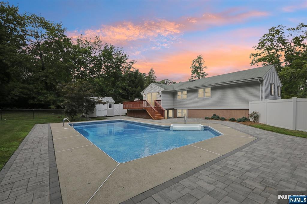 504 Oldwoods Road