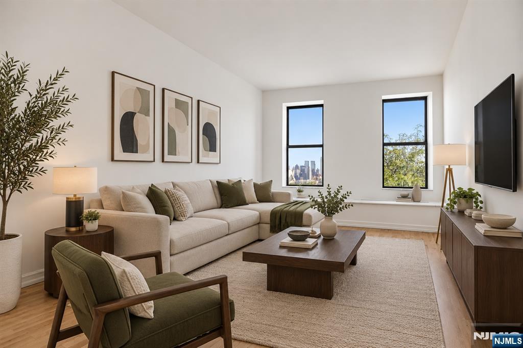 849 Boulevard 4D