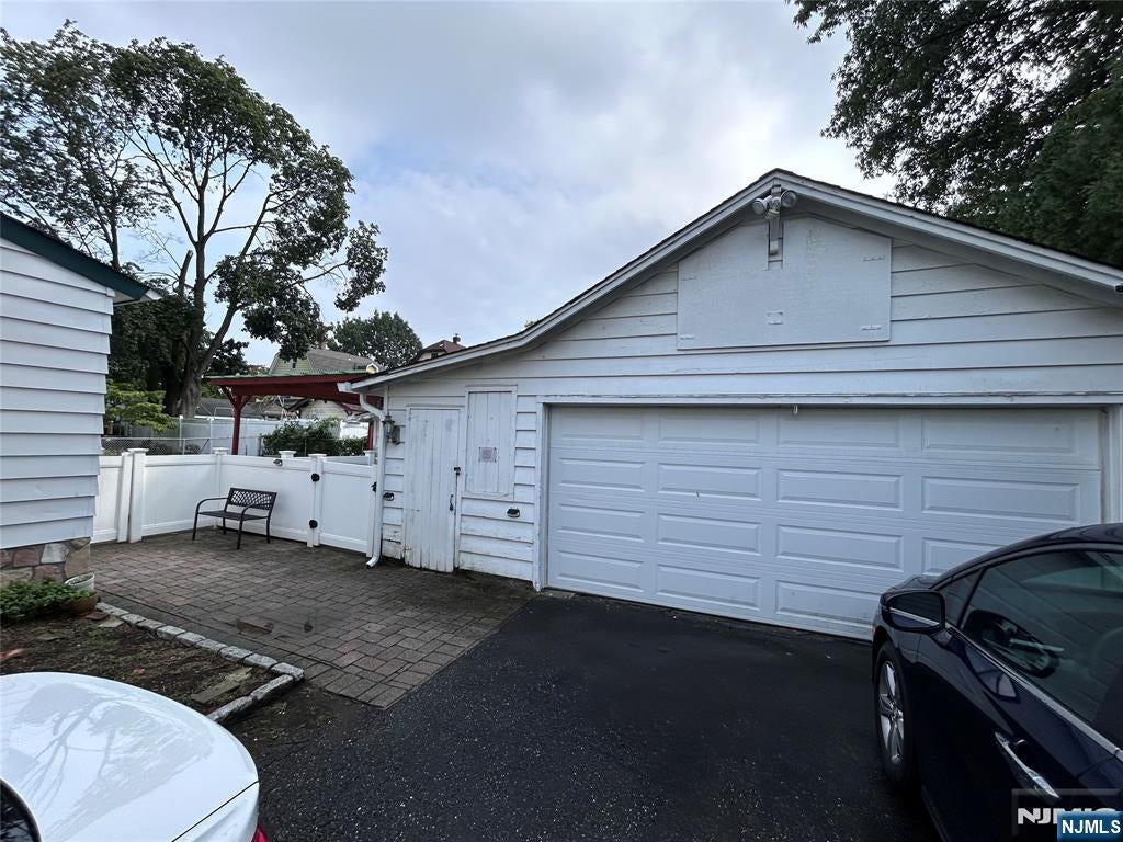 62 Tuxedo Avenue
