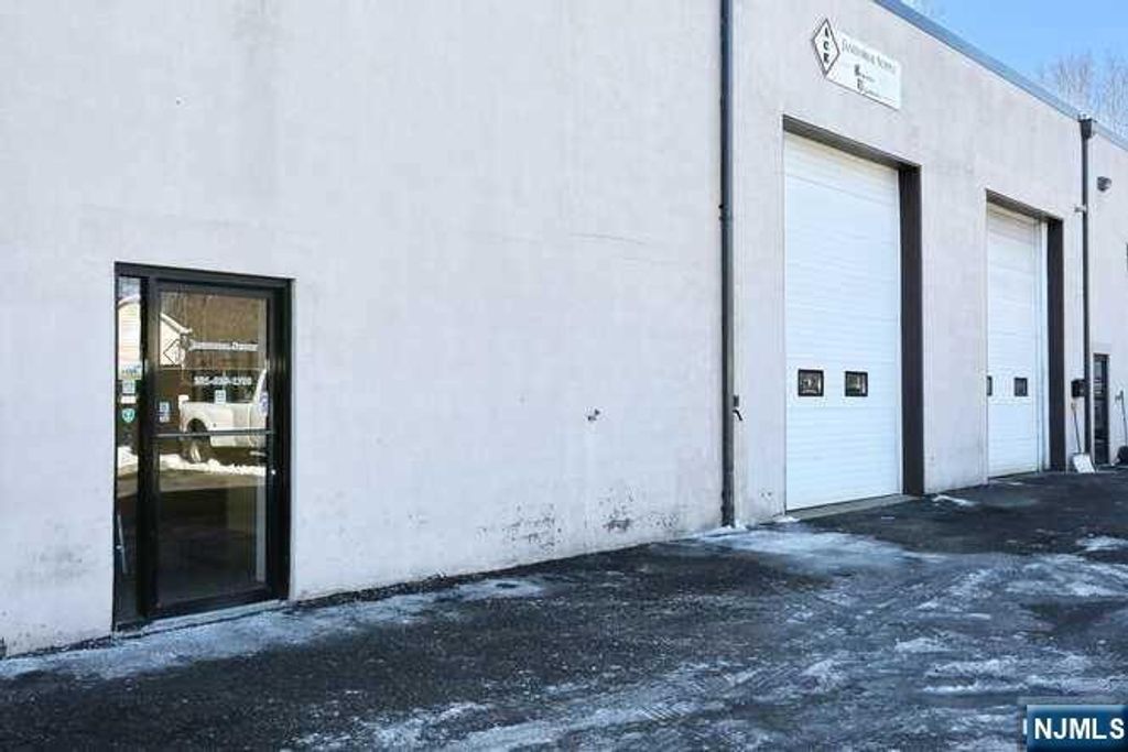 Photo of 164 Franklin Turnpike #2, Mahwah, NJ 07430 (MLS # 25039502)