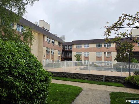 Photo of 1111 River Rd #C26, Edgewater, NJ 07020 (MLS # 26018239)
