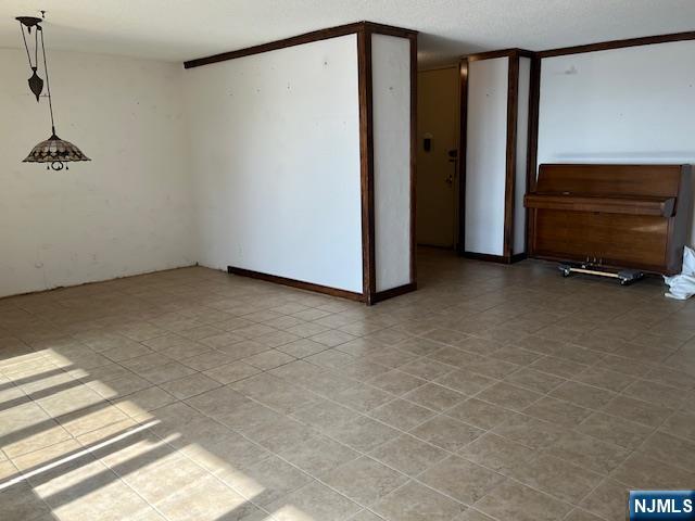 300 Winston Drive 502