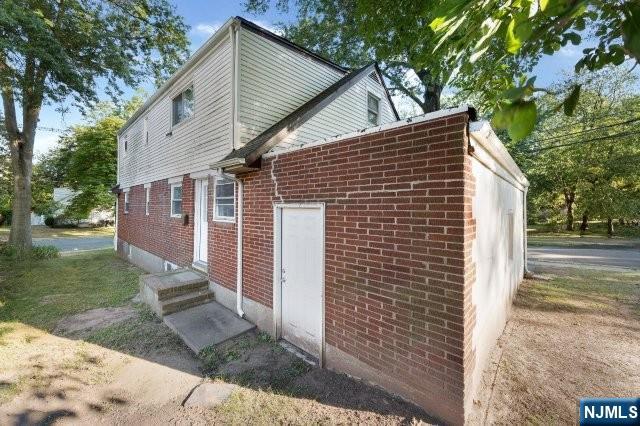 287 Tietjen Avenue